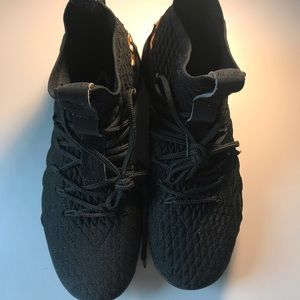 Nike Equality Men’s/women’s basketball sneakers